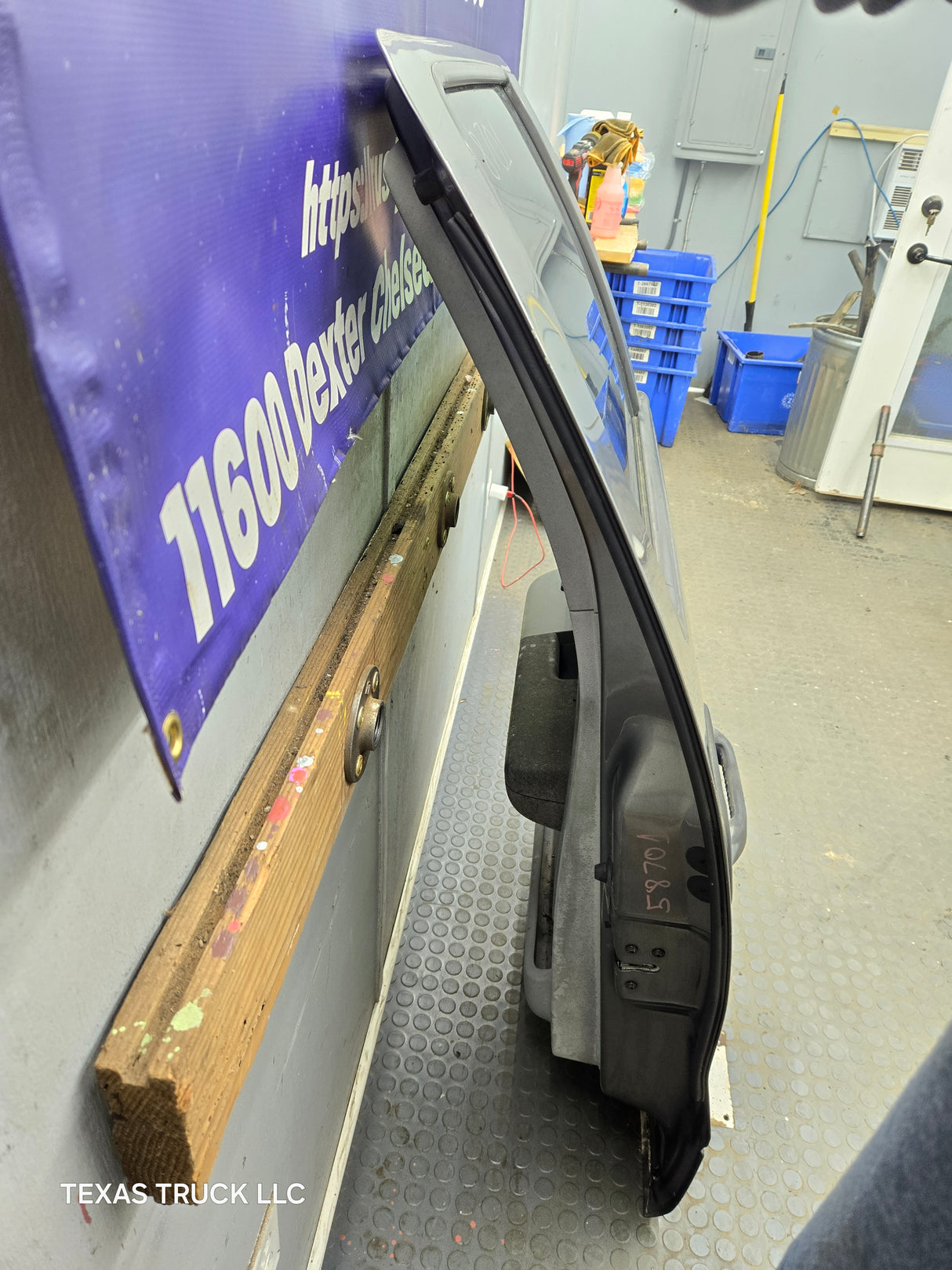 2004-2008 Ford F150 Passenger Side Rear Crew Cab Door RH