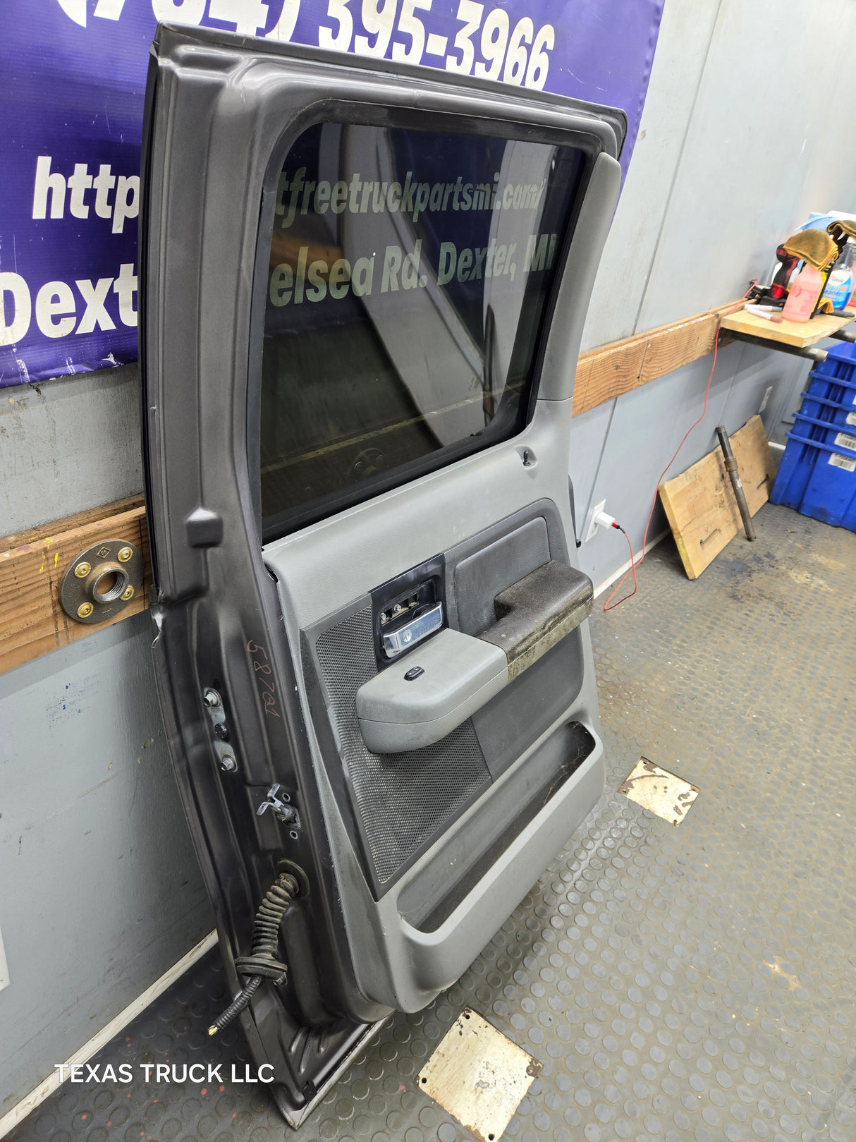 2004-2008 Ford F150 Passenger Side Rear Crew Cab Door RH