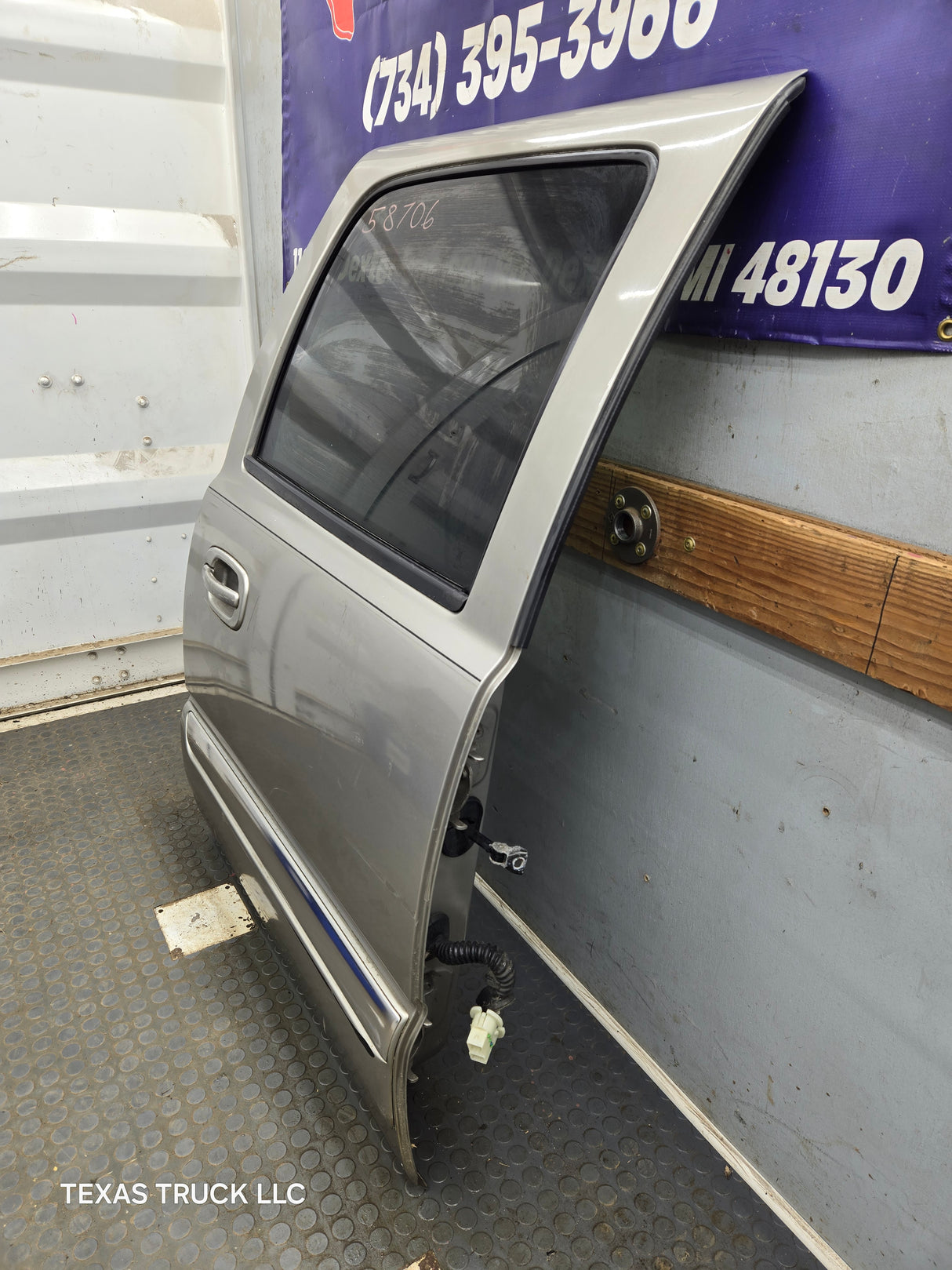 1999-2006 Chevrolet Silverado / GMC Sierra 1500 2500 3500 HD Rear Passenger side Crew Cab rear door