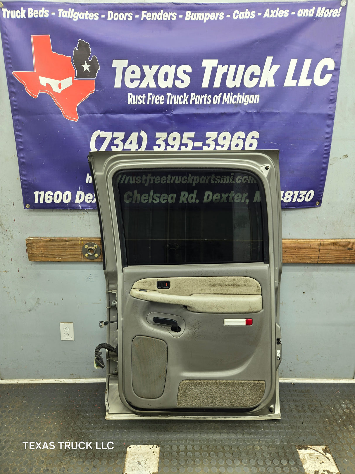1999-2006 Chevrolet Silverado / GMC Sierra 1500 2500 3500 HD Rear Passenger side Crew Cab rear door