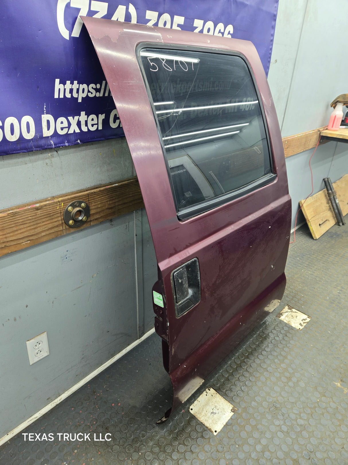 1999-2011 Ford Super Duty F250 F350 F450 F550 RH Crew Cab Passenger Side Rear Door