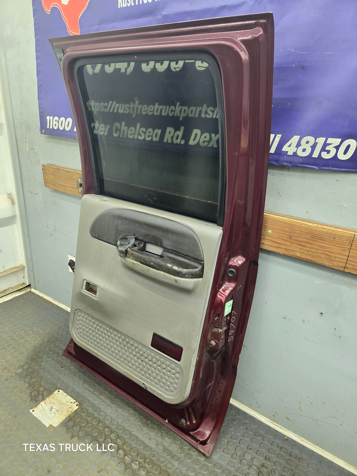 1999-2011 Ford Super Duty F250 F350 F450 F550 RH Crew Cab Passenger Side Rear Door