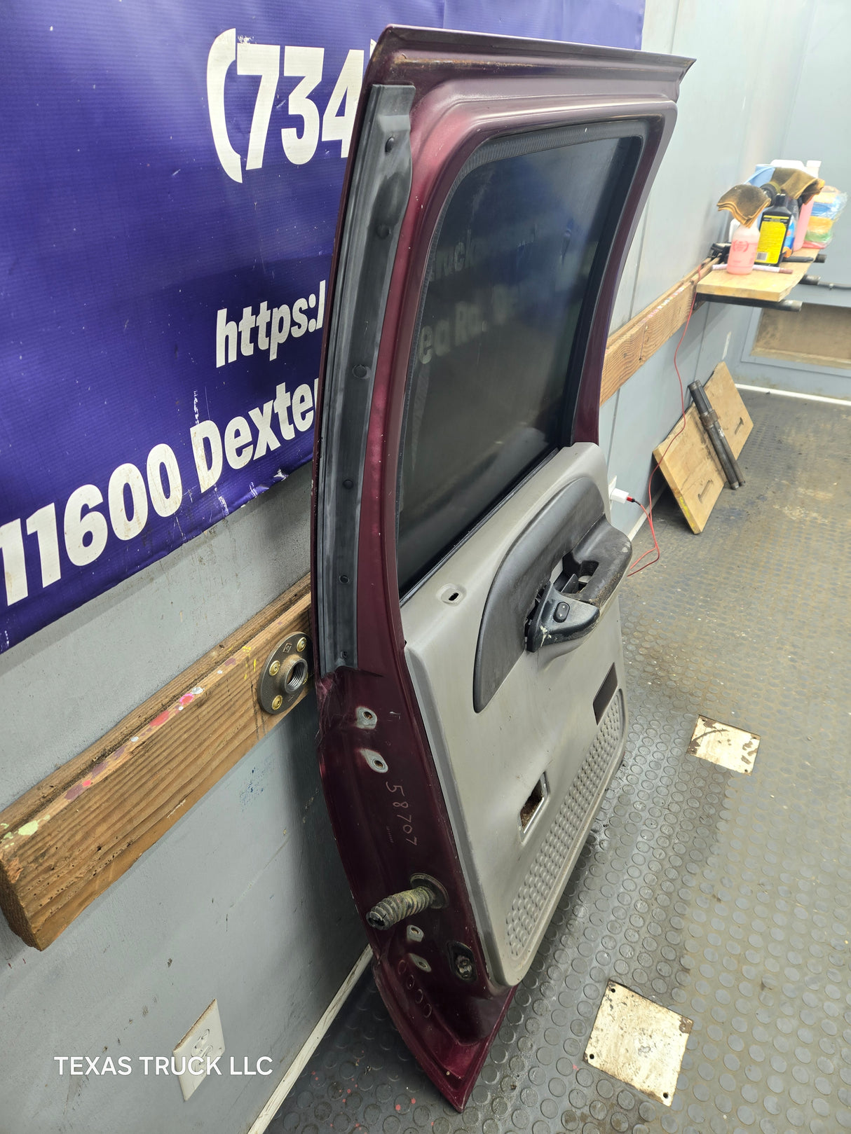 1999-2011 Ford Super Duty F250 F350 F450 F550 RH Crew Cab Passenger Side Rear Door