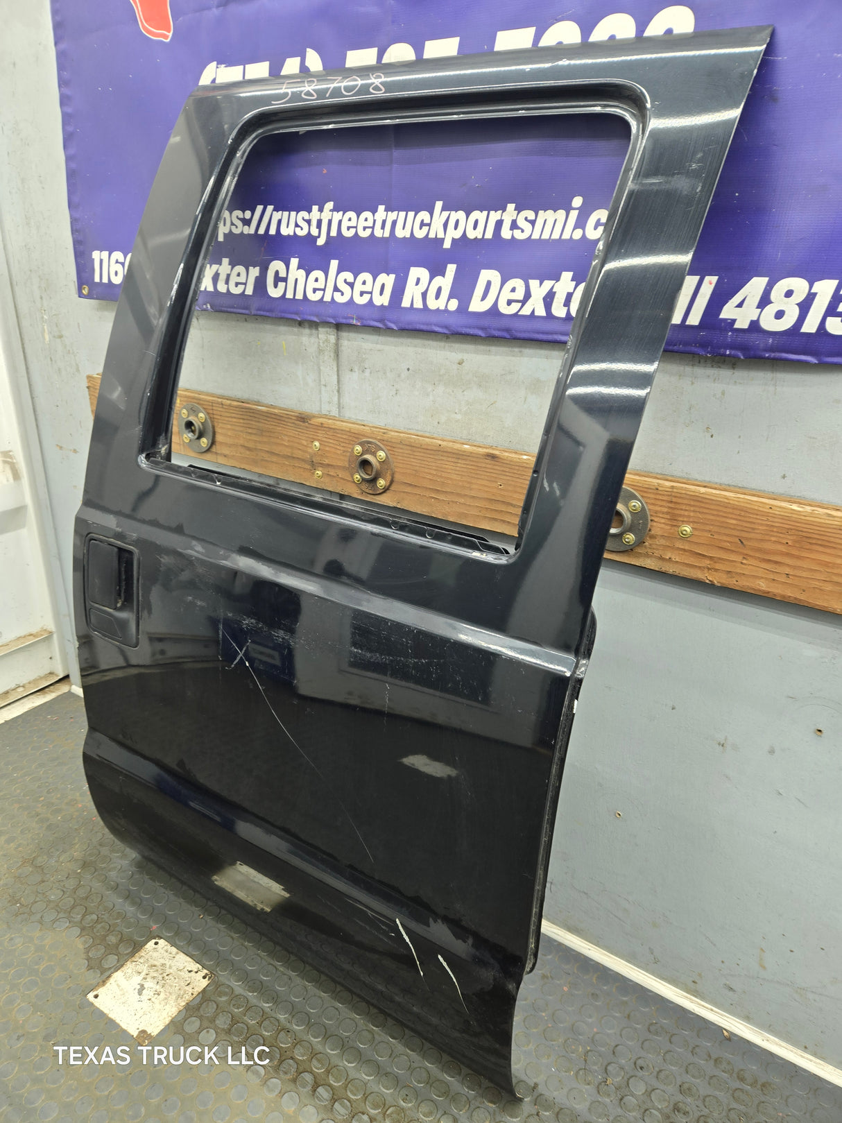 1999-2011 Ford Super Duty F250 F350 F450 F550 RH Crew Cab Passenger Side Rear Door