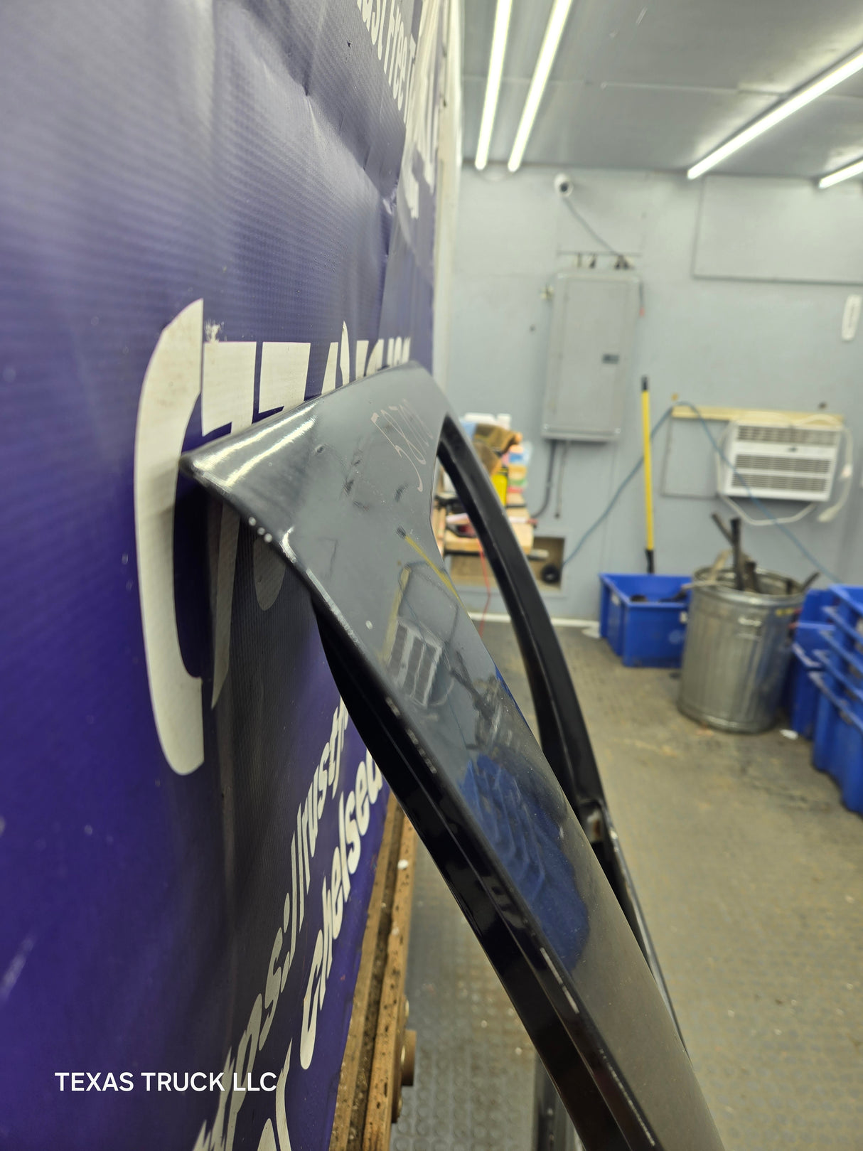 1999-2011 Ford Super Duty F250 F350 F450 F550 RH Crew Cab Passenger Side Rear Door