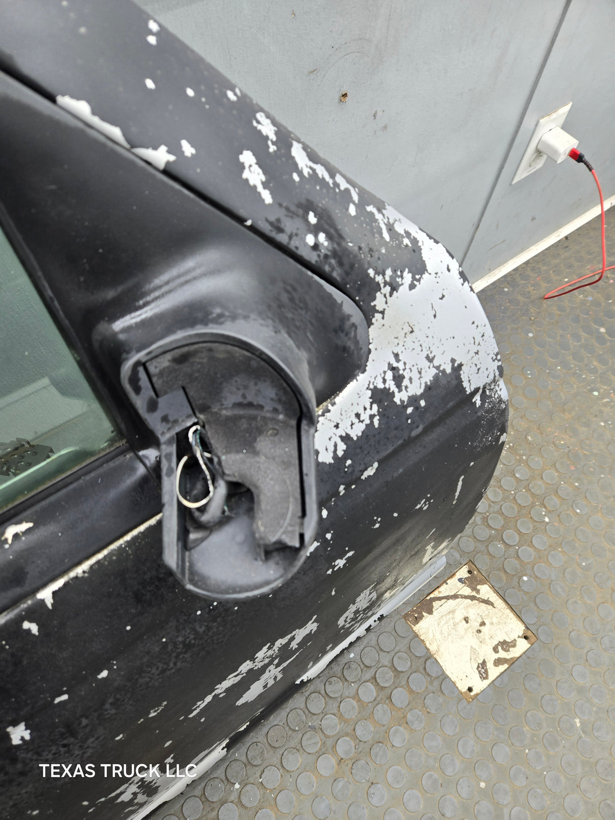 2003-2005 Ford Ranger Passenger Side Front Right Hand Door