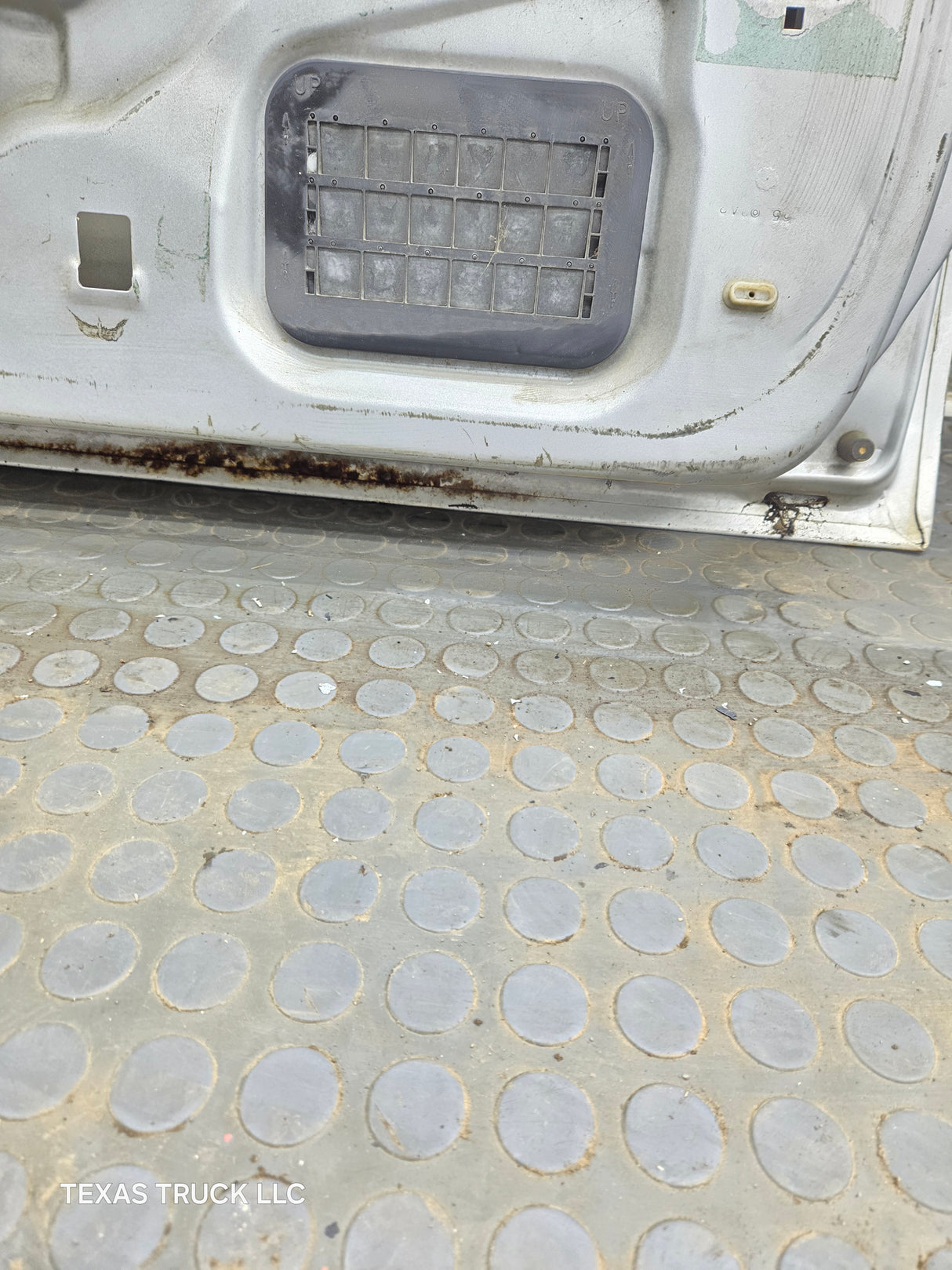 2003-2005 Ford Ranger Passenger Side Front Right Hand Door