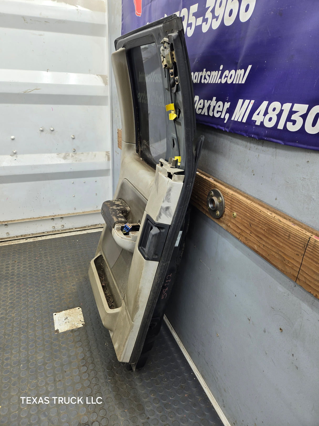 2004-2008 Ford F150 Driver Side Rear Extended Cab Door LH