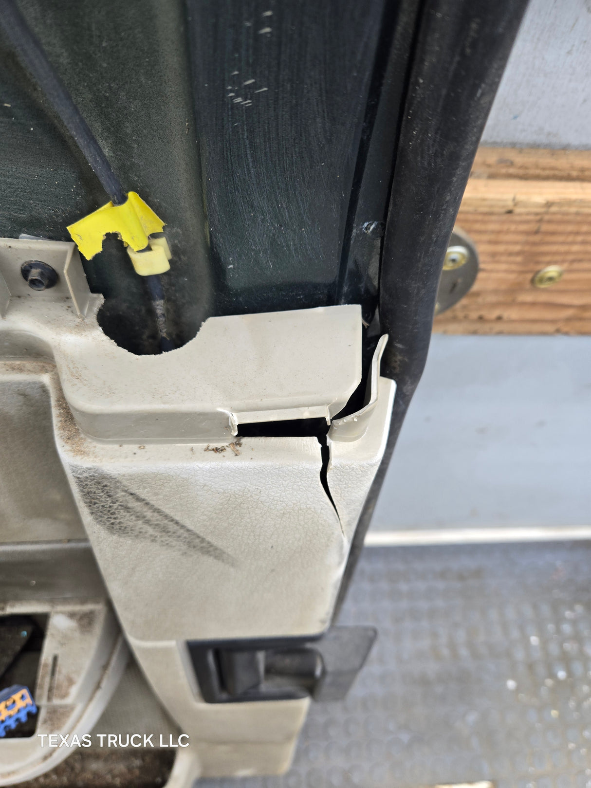 2004-2008 Ford F150 Driver Side Rear Extended Cab Door LH