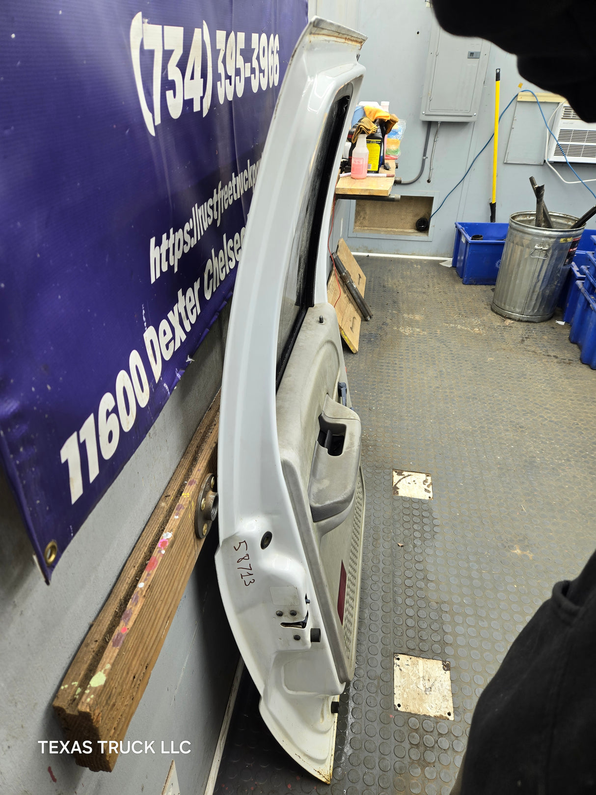 1999-2011 Ford Super Duty LH Driver Side Rear Crew Cab Door F250 F350 F450 F550