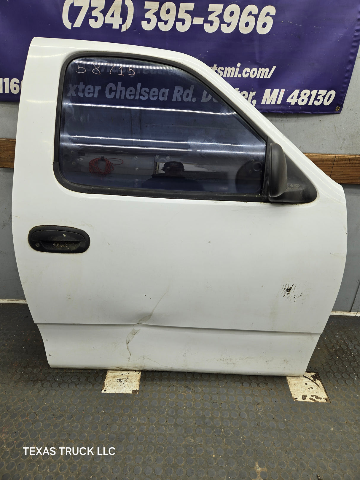 1997-2003 Ford F150 Passenger Side RH Front Door
