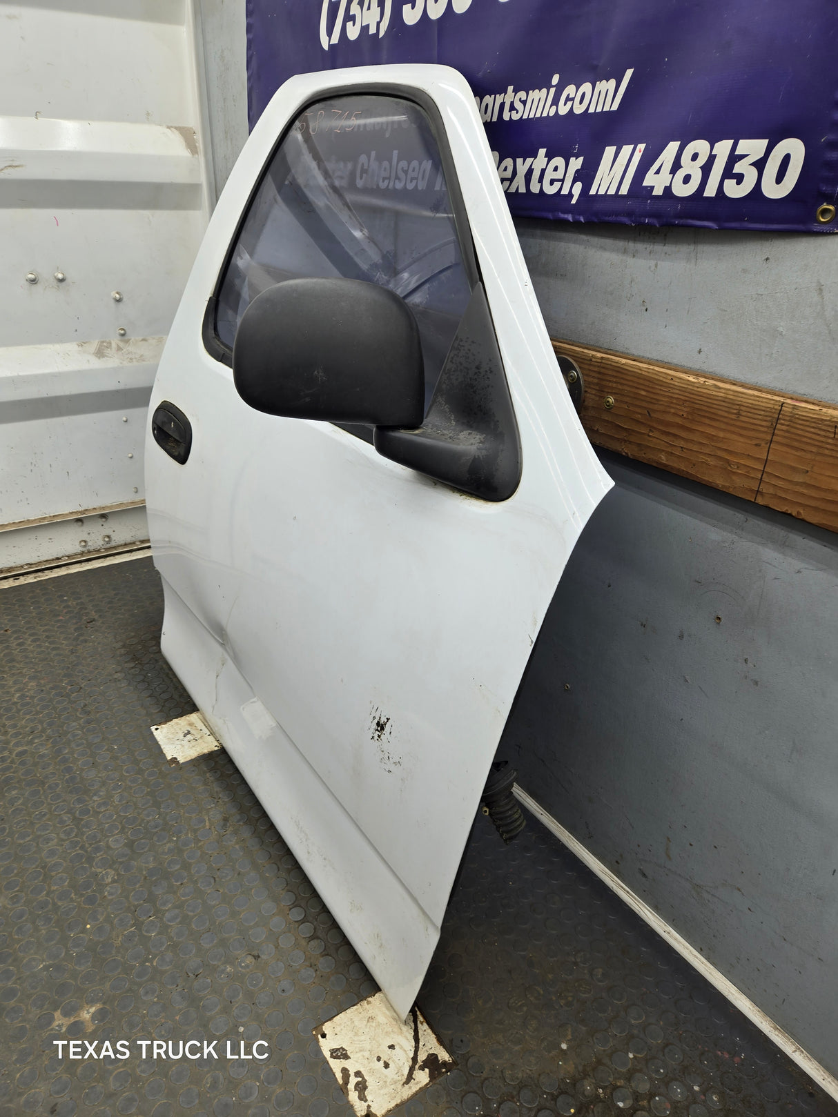 1997-2003 Ford F150 Passenger Side RH Front Door