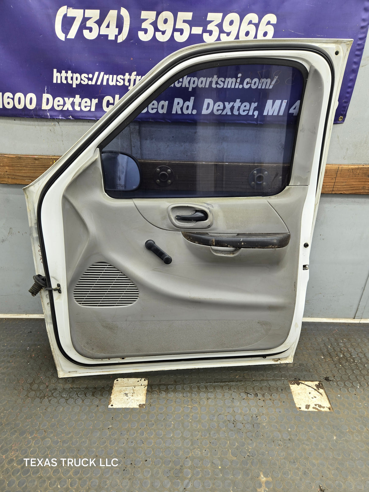 1997-2003 Ford F150 Passenger Side RH Front Door
