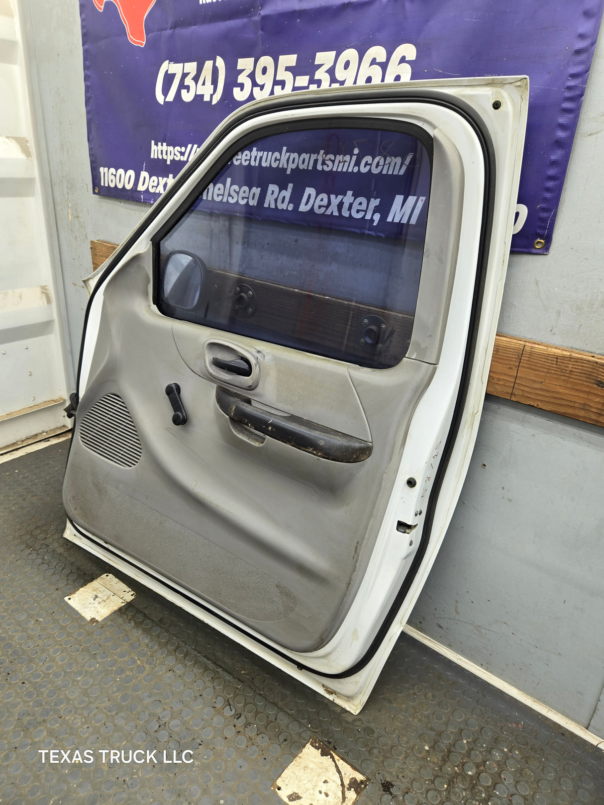 1997-2003 Ford F150 Passenger Side RH Front Door