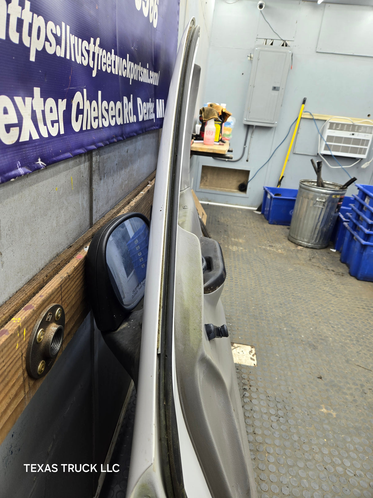 1997-2003 Ford F150 Passenger Side RH Front Door