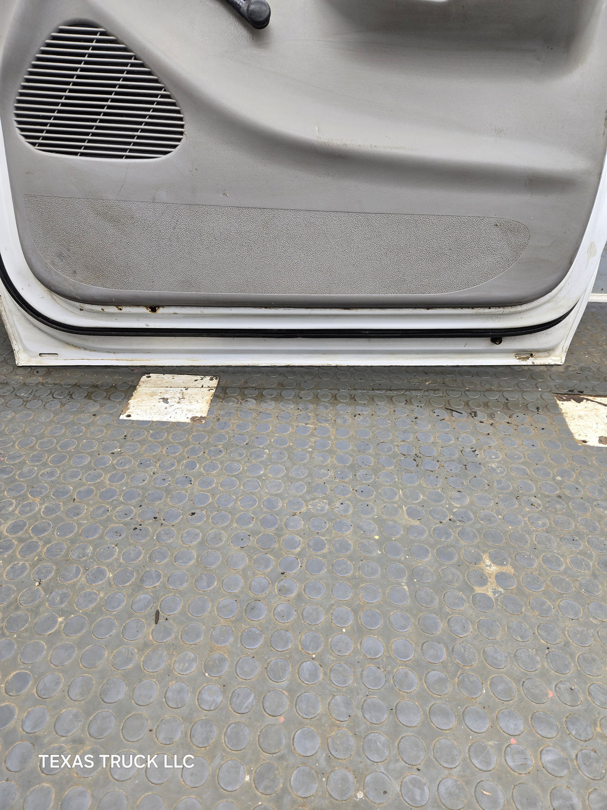 1997-2003 Ford F150 Passenger Side RH Front Door