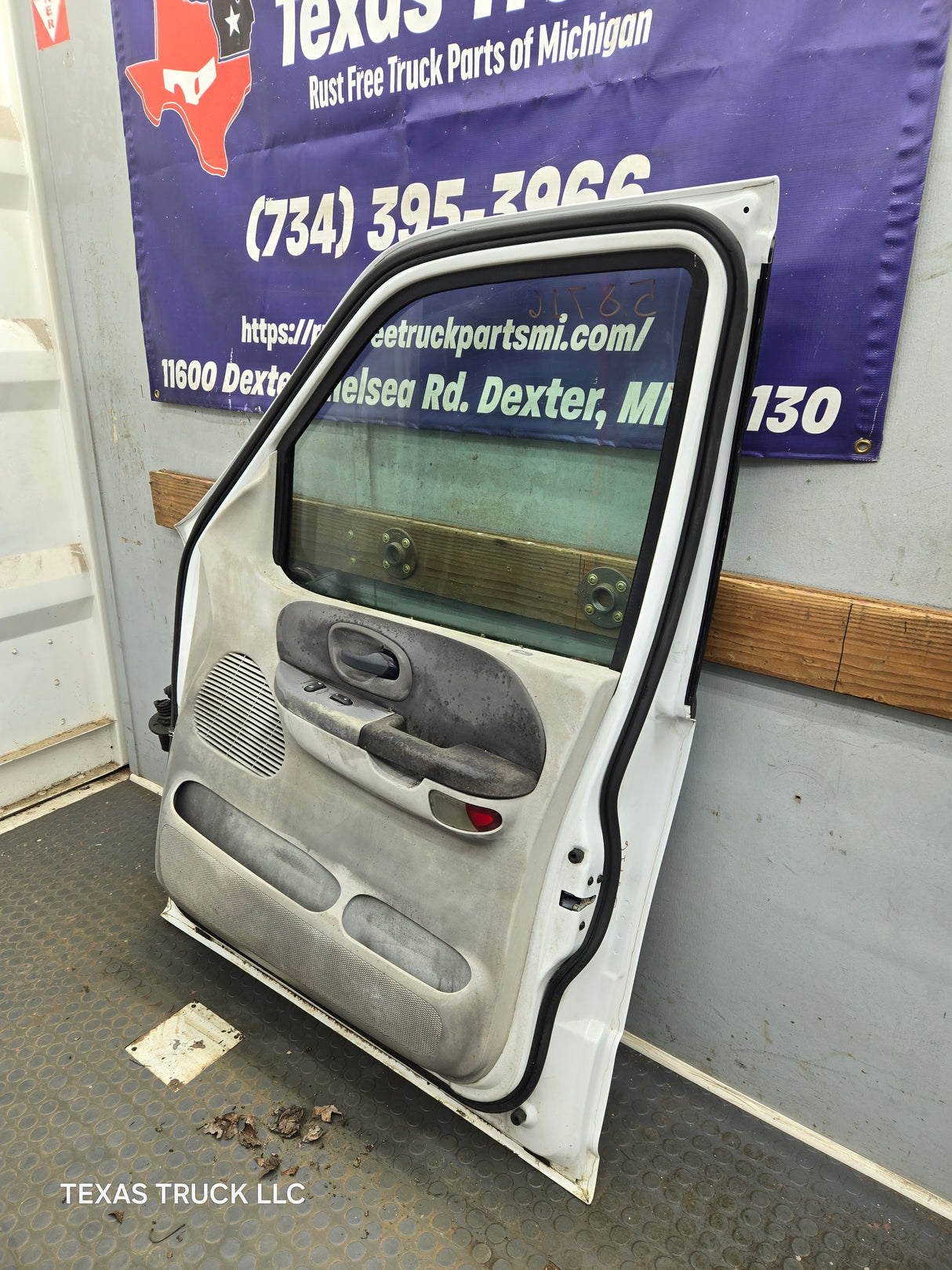 1997-2003 Ford F150 Passenger Side RH Front Door