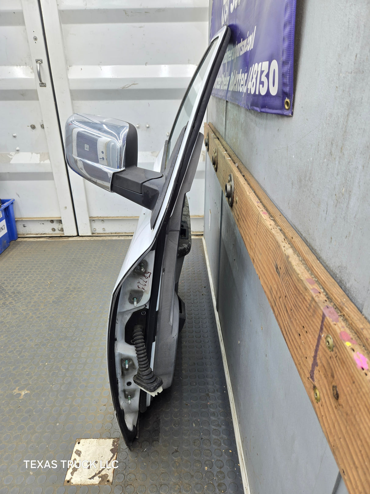 2009-2018 Dodge Ram 4th Gen Passenger Side RH Front Quad Crew Cab Door 1500 2500 3500 4500 5500