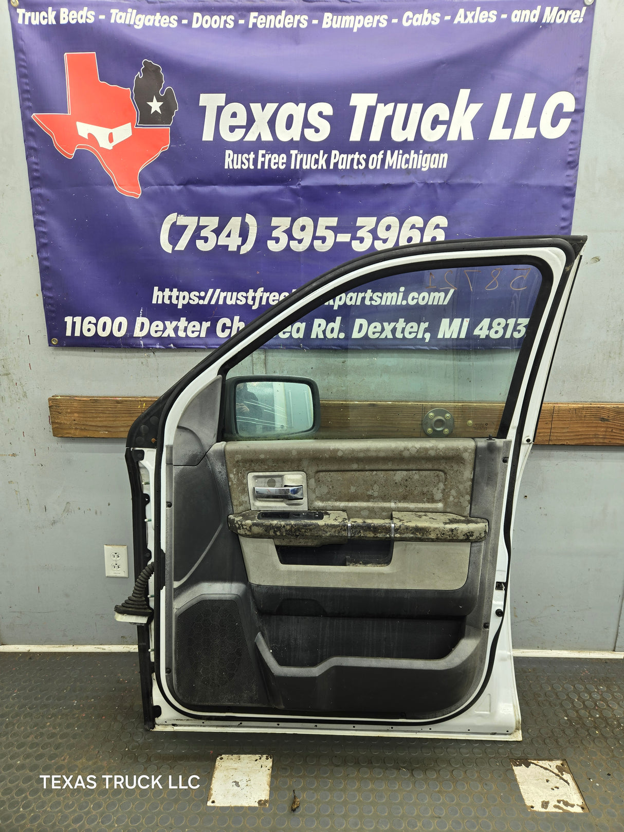 2009-2018 Dodge Ram 4th Gen Passenger Side RH Front Quad Crew Cab Door 1500 2500 3500 4500 5500