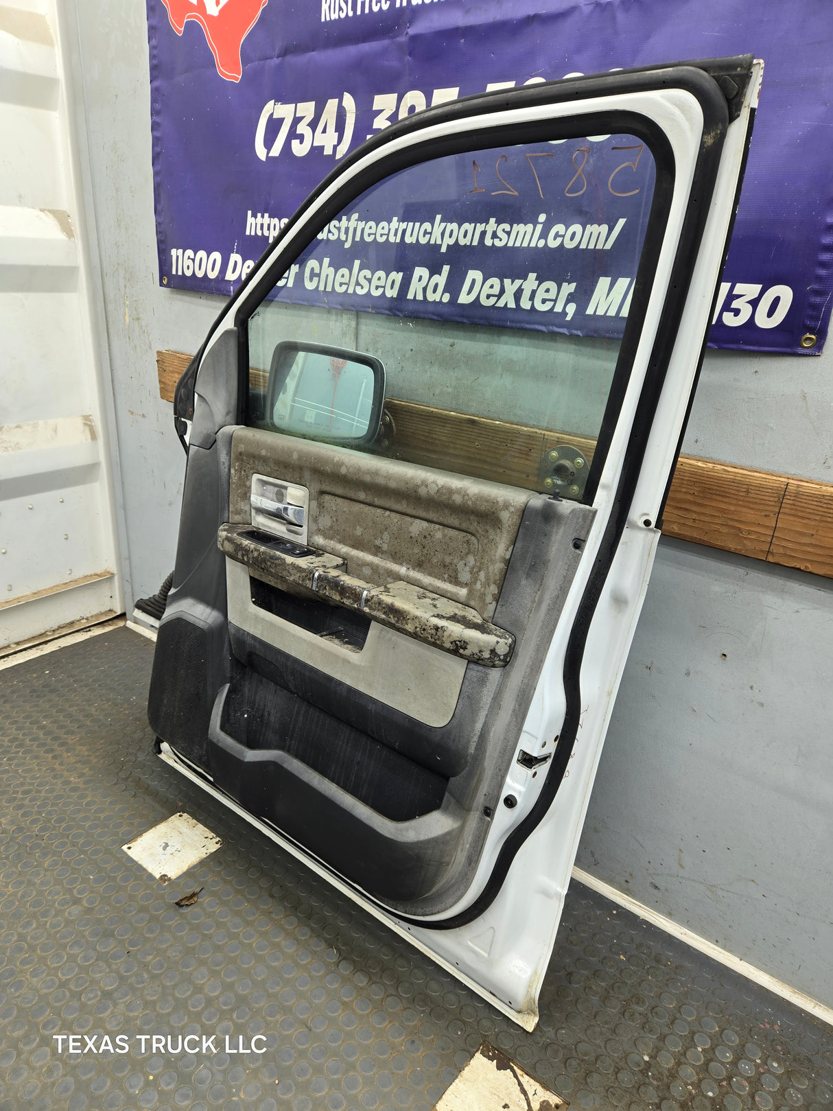 2009-2018 Dodge Ram 4th Gen Passenger Side RH Front Quad Crew Cab Door 1500 2500 3500 4500 5500