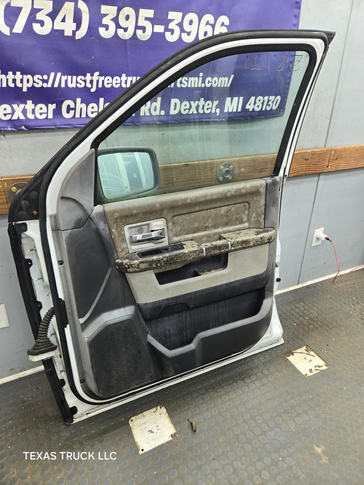 2009-2018 Dodge Ram 4th Gen Passenger Side RH Front Quad Crew Cab Door 1500 2500 3500 4500 5500