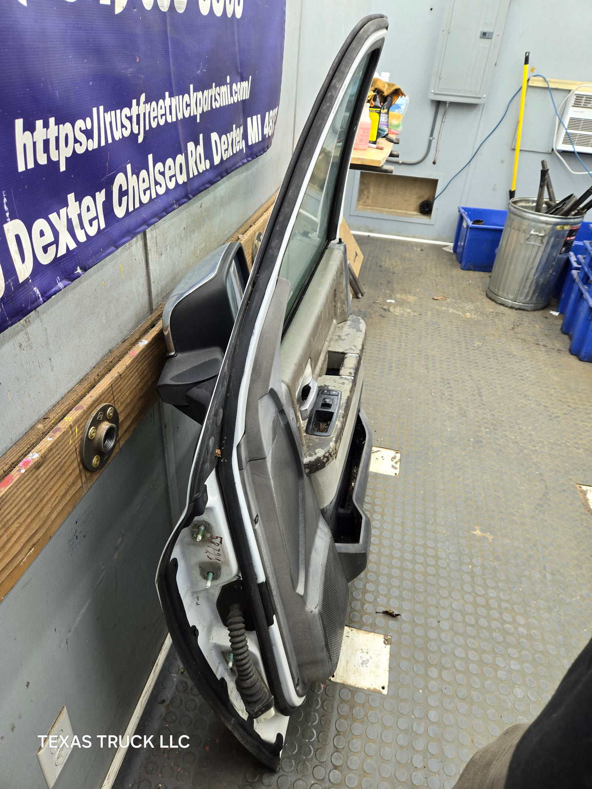 2009-2018 Dodge Ram 4th Gen Passenger Side RH Front Quad Crew Cab Door 1500 2500 3500 4500 5500