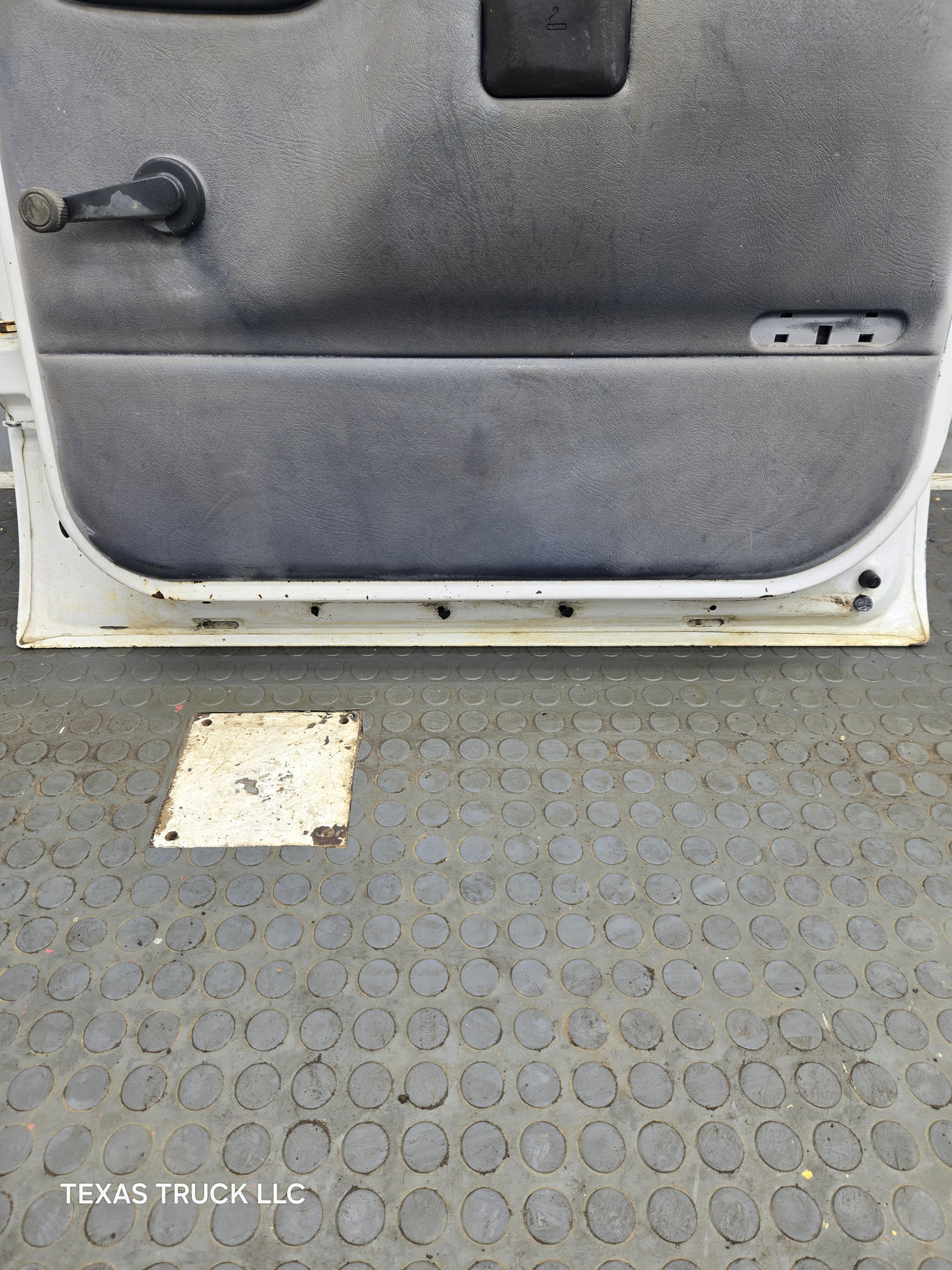 1992-2000 Chevrolet Silverado Suburban GMC Sierra K1500 K2500 K3500 Crew Cab RH Rear Passenger Door