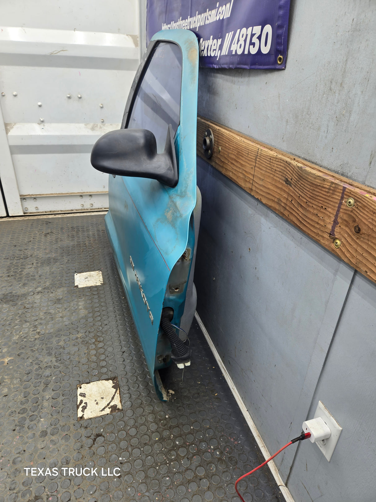 1997-2000 Dodge Dakota Passenger Side RH Front Door