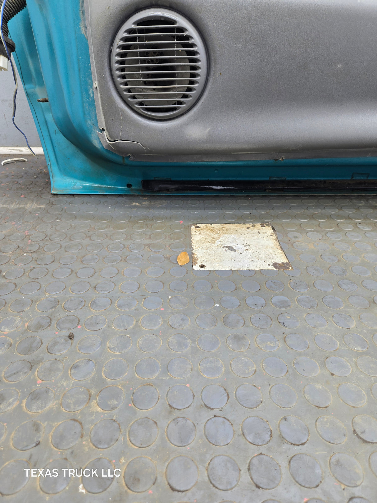 1997-2000 Dodge Dakota Passenger Side RH Front Door