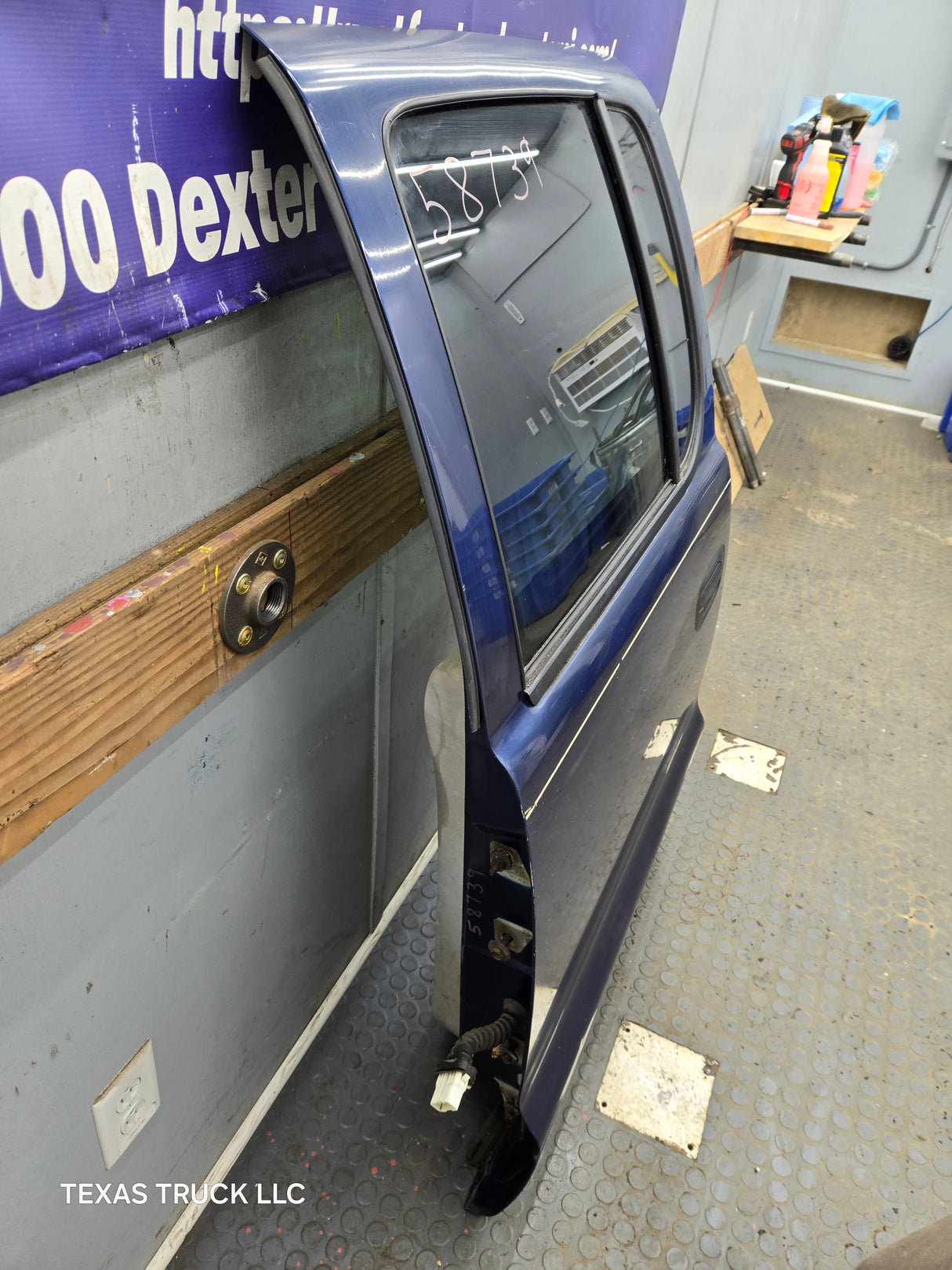 2000-2004 Dodge Dakota Quad/Crew Cab Driver Side LH Rear Door