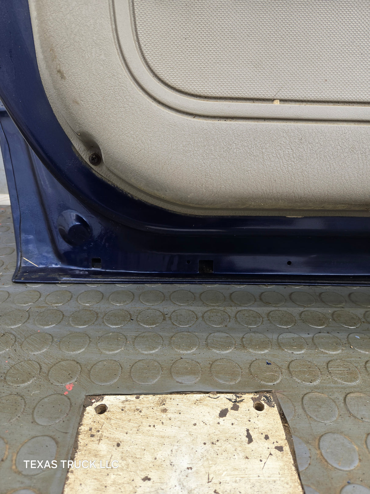 2000-2004 Dodge Dakota Quad/Crew Cab Driver Side LH Rear Door