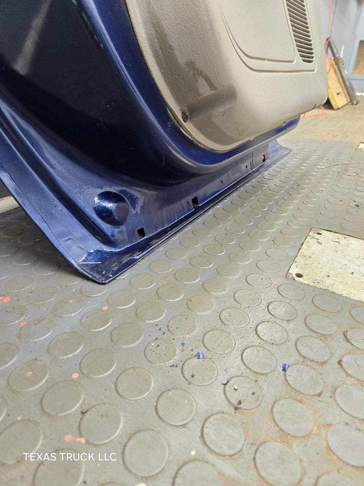2000-2004 Dodge Dakota Quad/Crew Cab Driver Side LH Rear Door