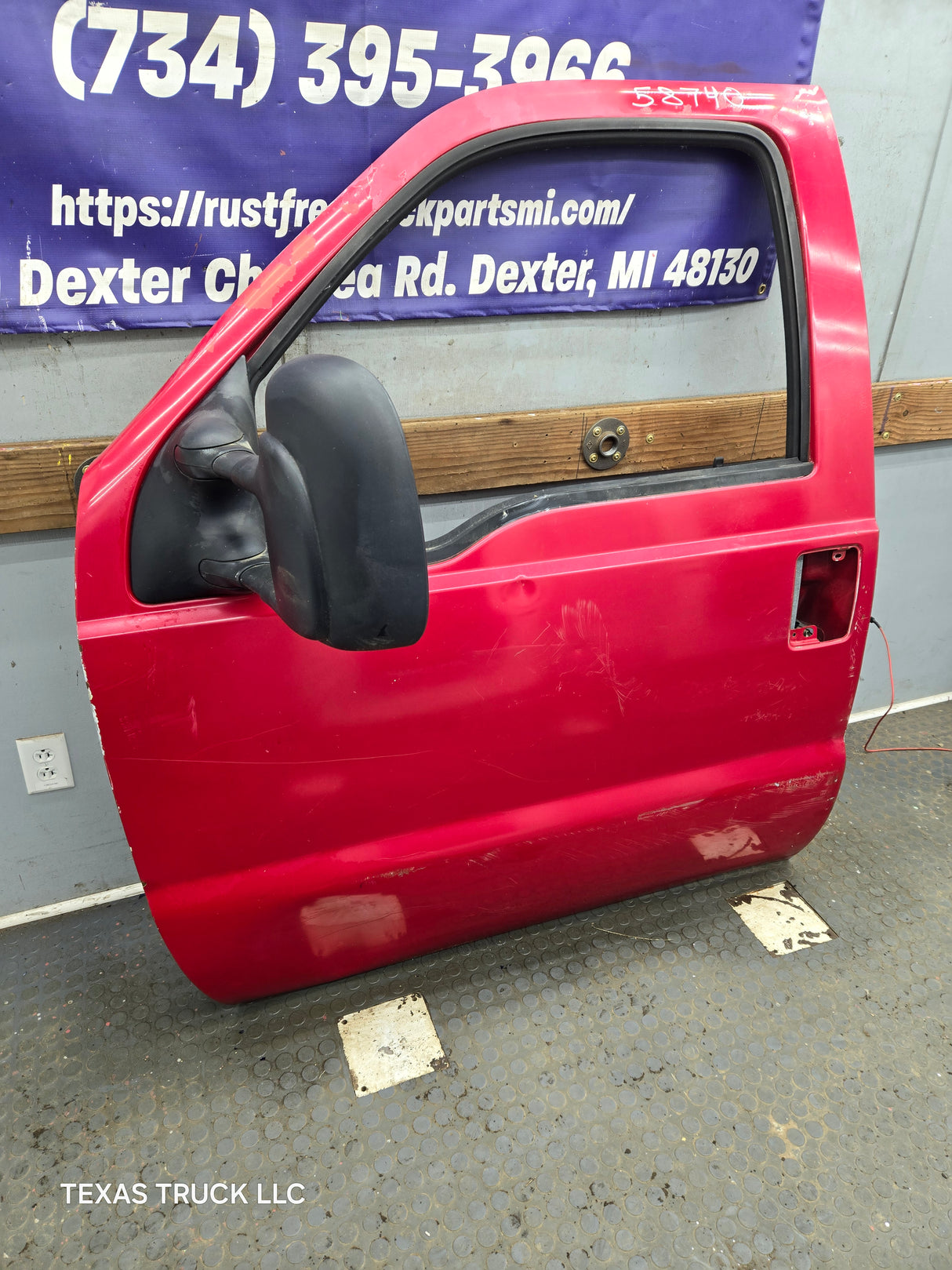 1999-2011 Ford Super Duty LH Driver Side Front Door F250 F350 F450 F550
