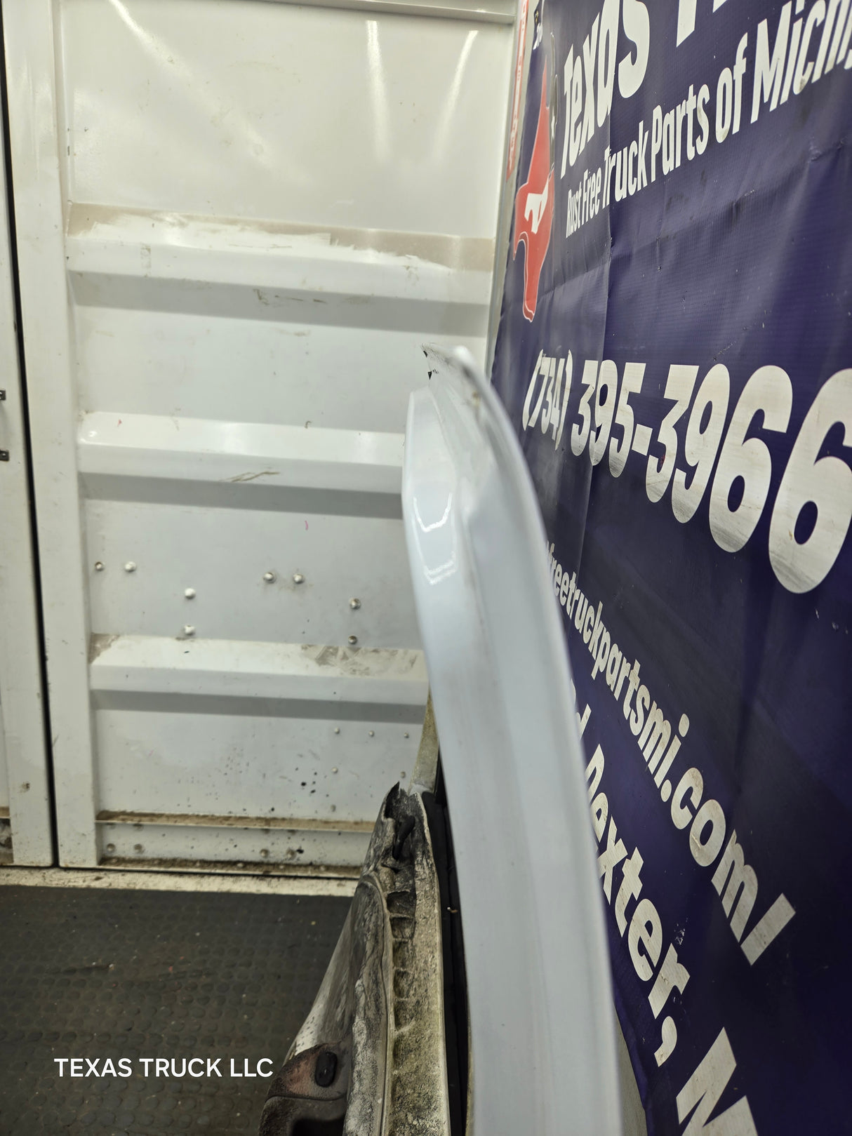 1999-2011 Ford Super Duty F250 F350 F450 F550 RH Crew Cab Passenger Side Rear Door