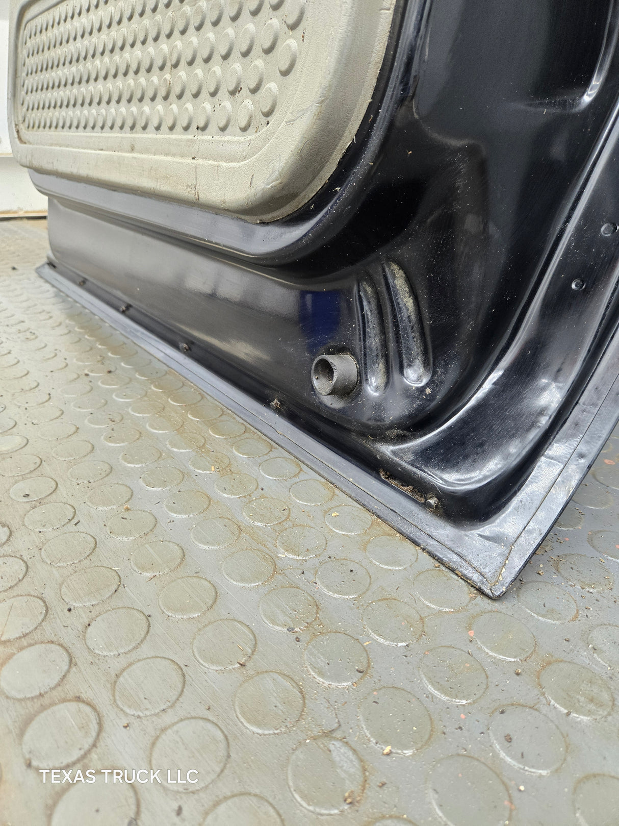 1999-2011 Ford Super Duty F250 F350 F450 F550 RH Crew Cab Passenger Side Rear Door
