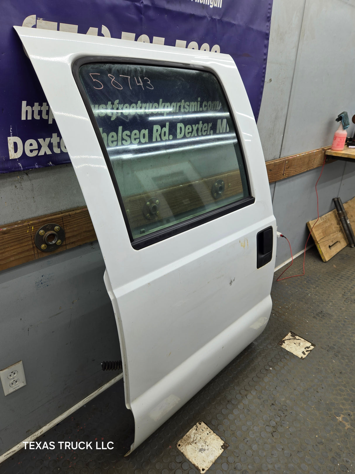 1999-2011 Ford Super Duty LH Driver Side Rear Crew Cab Door F250 F350 F450 F550