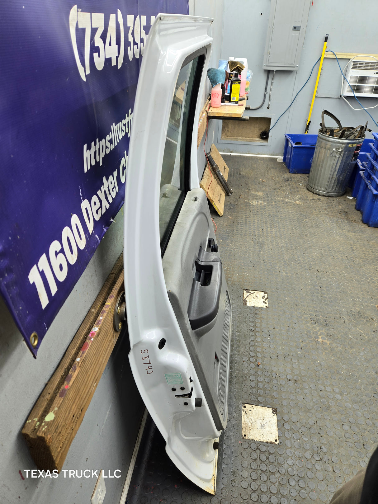 1999-2011 Ford Super Duty LH Driver Side Rear Crew Cab Door F250 F350 F450 F550