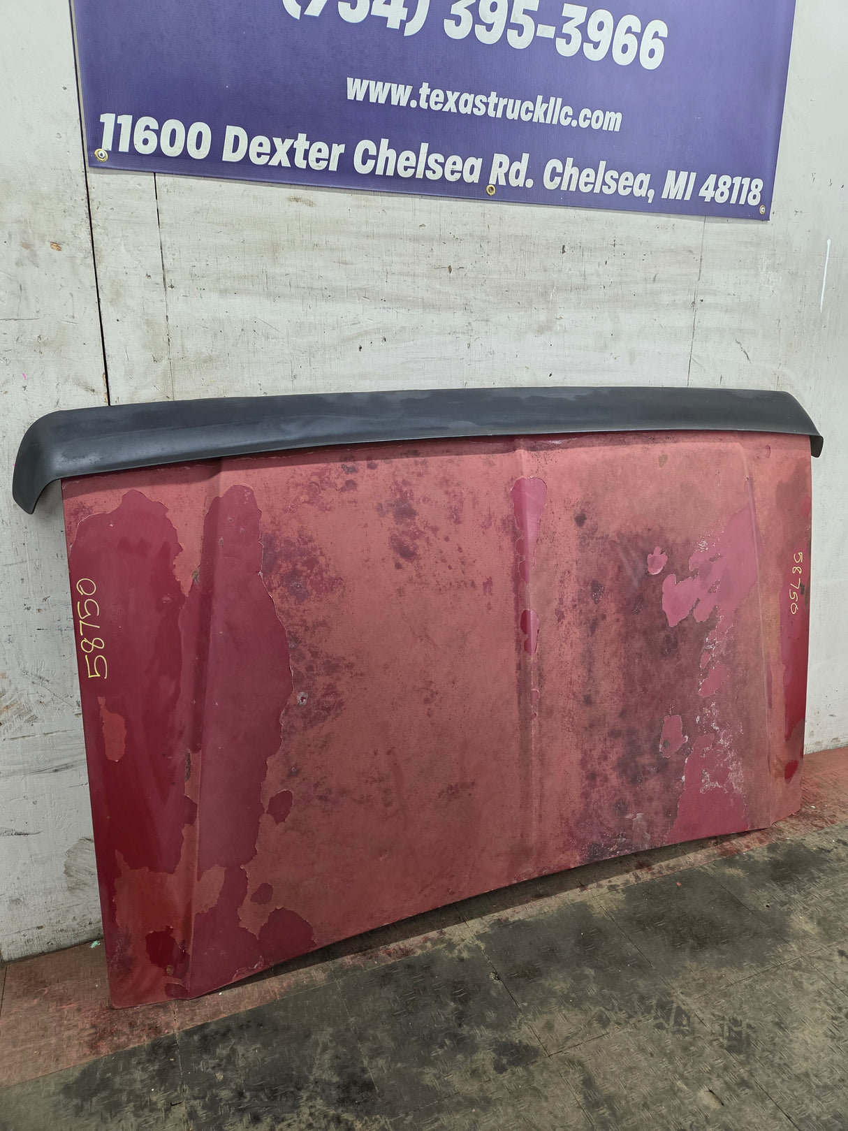 1987-1991 Ford F-150 F-250 F-350 F-450 F-550 Hood Bricknose
