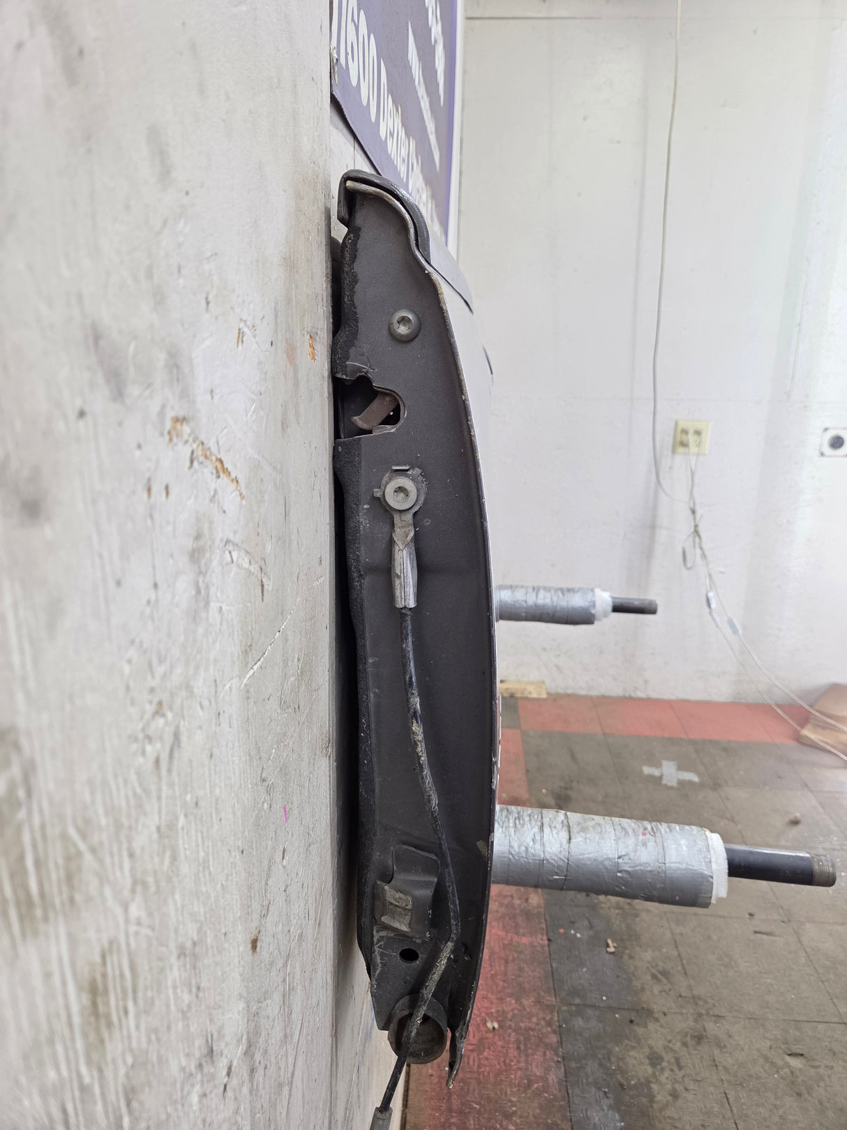 1997-2003 F150 / 1999-2007 Ford F250 F350 F450 F550 Super Duty Tailgate