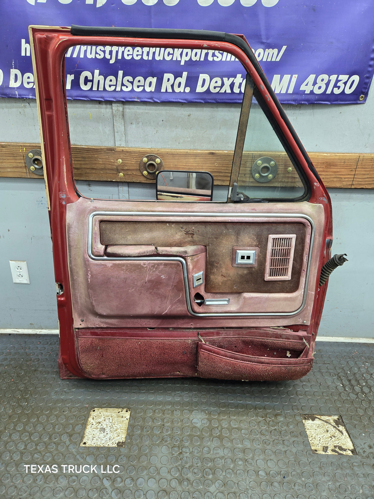 1980-1986 Ford F Series F250 F350 F450 F550 Driver Side Front Door LH