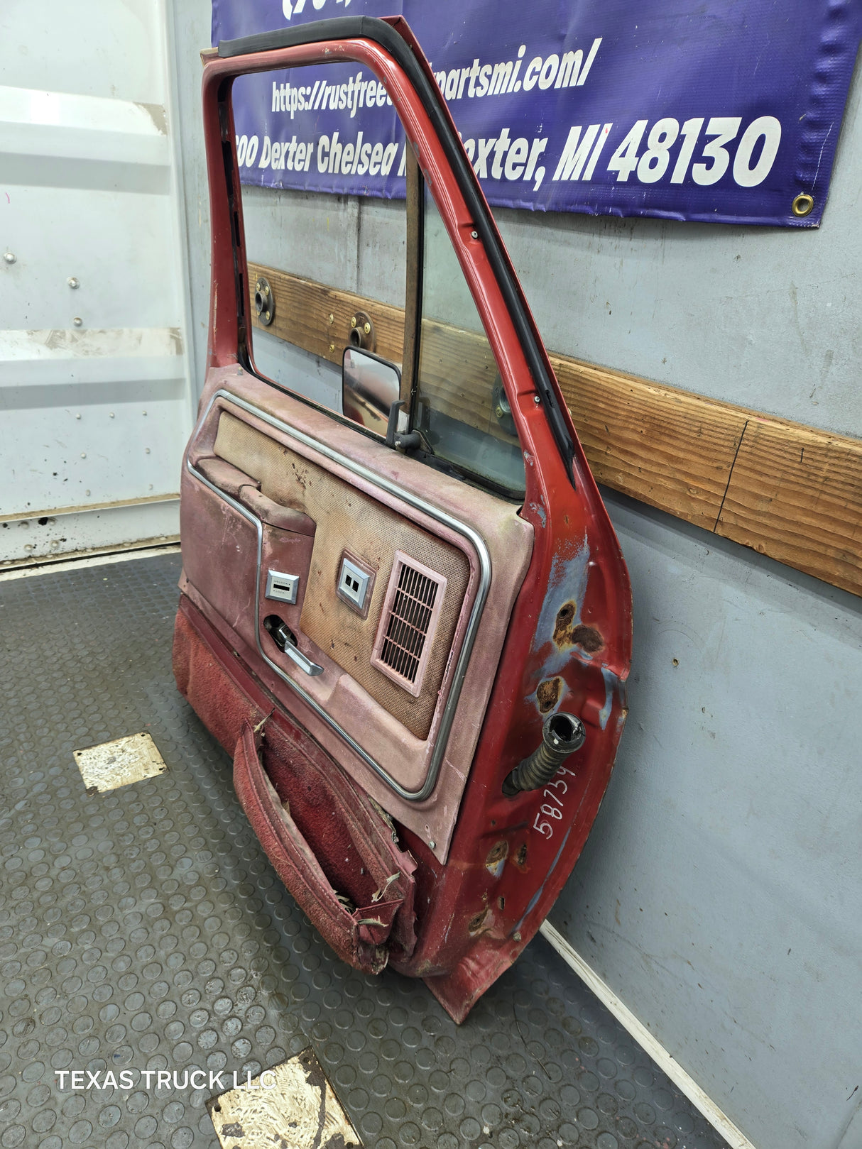 1980-1986 Ford F Series F250 F350 F450 F550 Driver Side Front Door LH