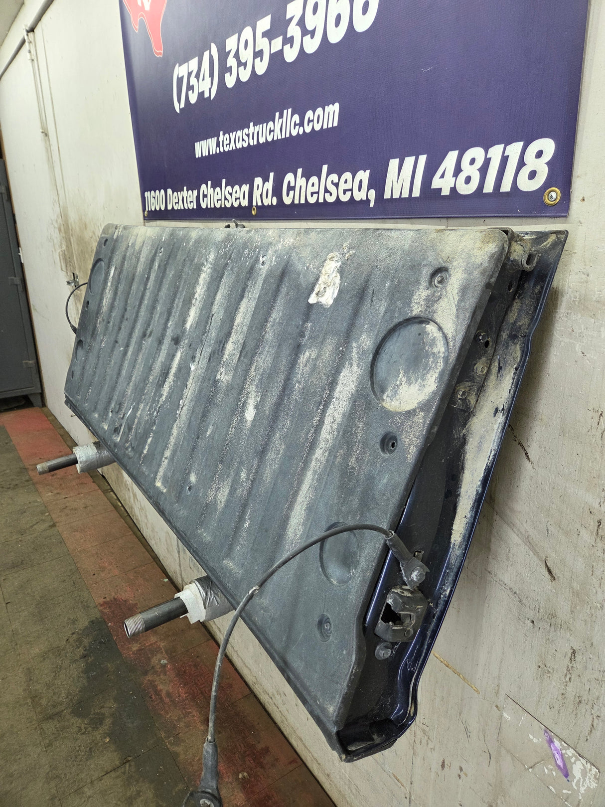 2019-2024 Chevrolet Silverado 1500 Tailgate 2020 2021 2022 2023