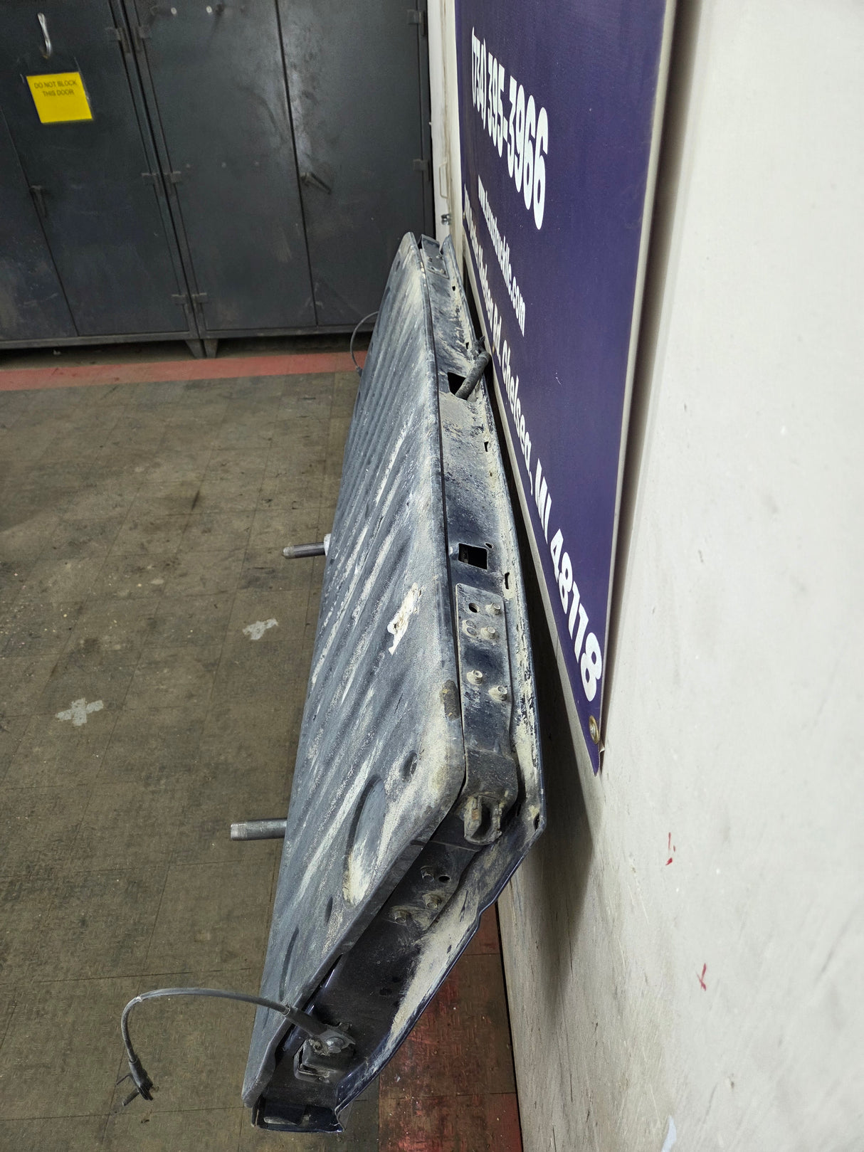 2019-2024 Chevrolet Silverado 1500 Tailgate 2020 2021 2022 2023