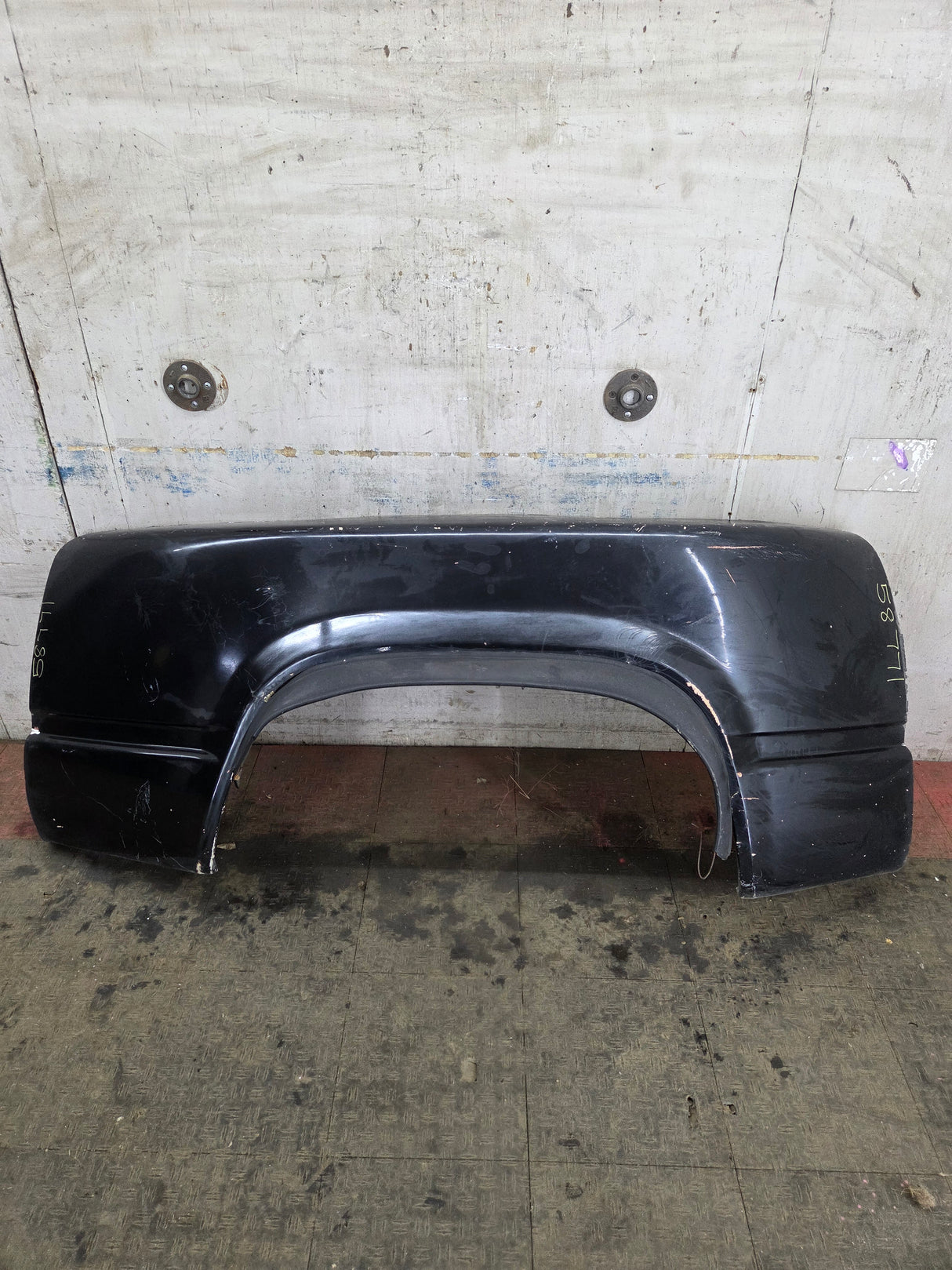1988-2000 Chevrolet Silverado / GMC Sierra 3500 OBS Passenger Side Dually Bed Flare Fender RH
