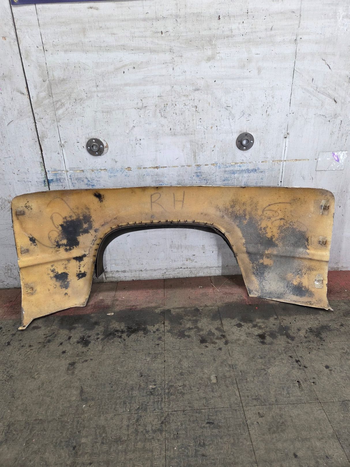1988-2000 Chevrolet Silverado / GMC Sierra 3500 OBS Passenger Side Dually Bed Flare Fender RH