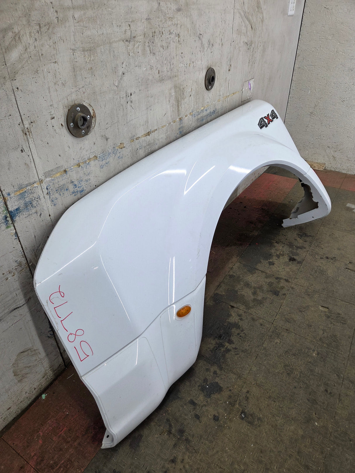 2017-2022 Ford Super Duty Drivers Side Dually Flare LH F350 F450 F550 - Oxford White