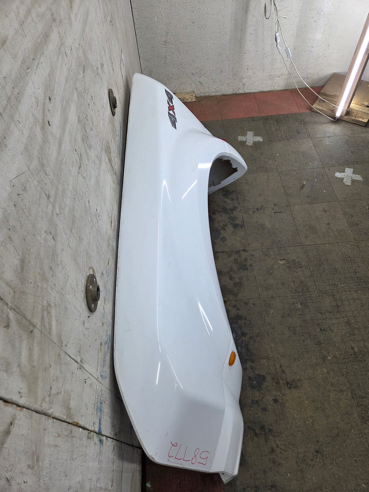 2017-2022 Ford Super Duty Drivers Side Dually Flare LH F350 F450 F550 - Oxford White