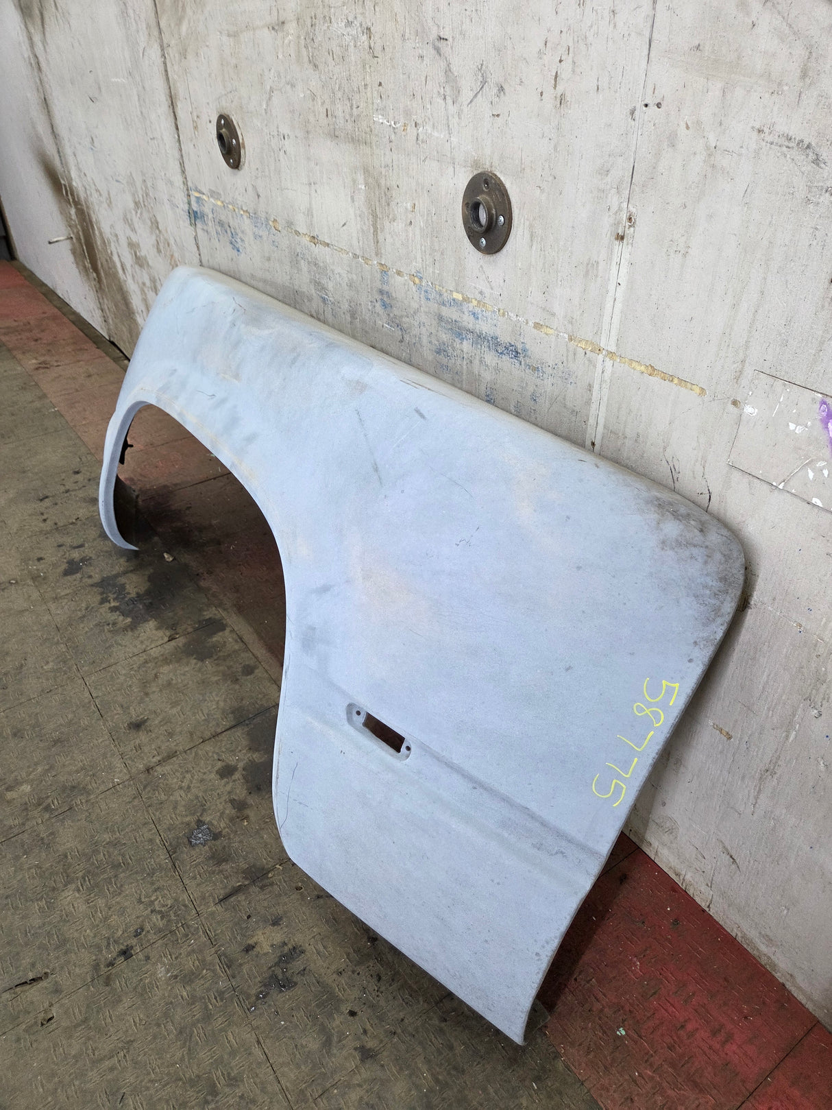 1988-2000 Chevrolet Silverado / GMC Sierra 3500 OBS Passenger Side Dually Bed Flare Fender RH