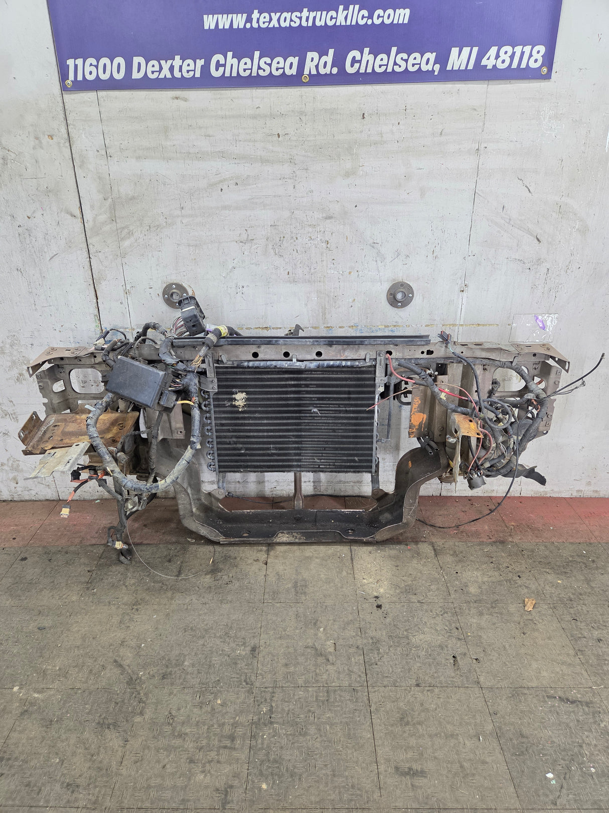 1992-1997 Ford F Series F250 F350 F450 F550 Power Stroke Diesel Front Core Support