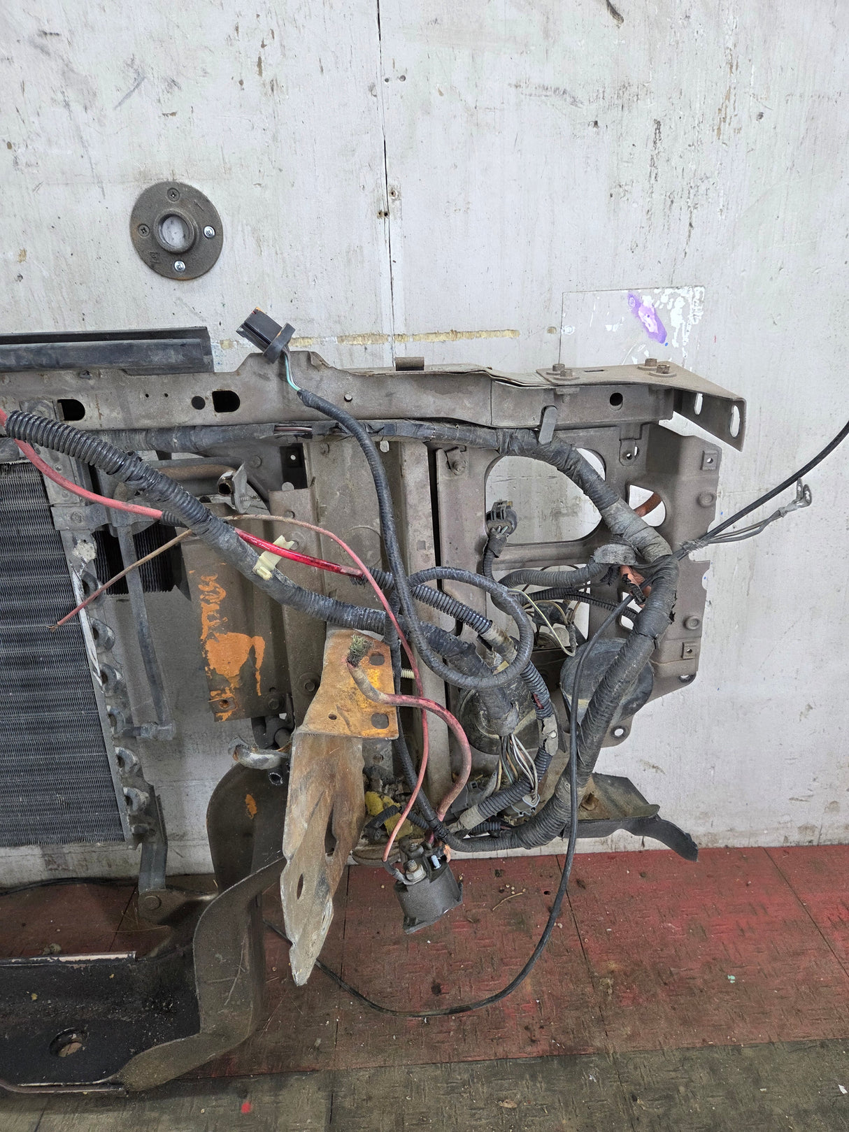 1992-1997 Ford F Series F250 F350 F450 F550 Power Stroke Diesel Front Core Support